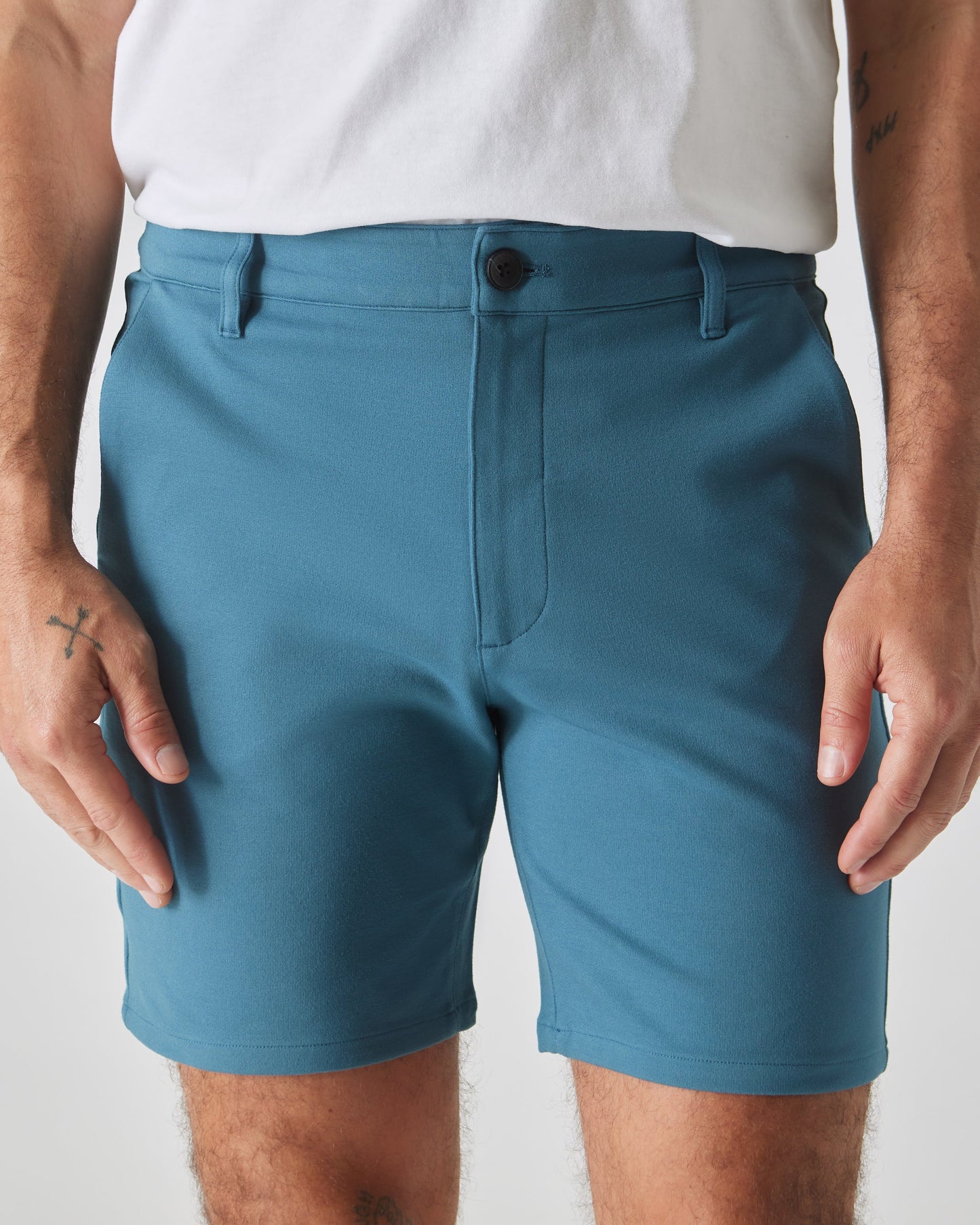 7" Sapphire Comfort Knit Chino Short