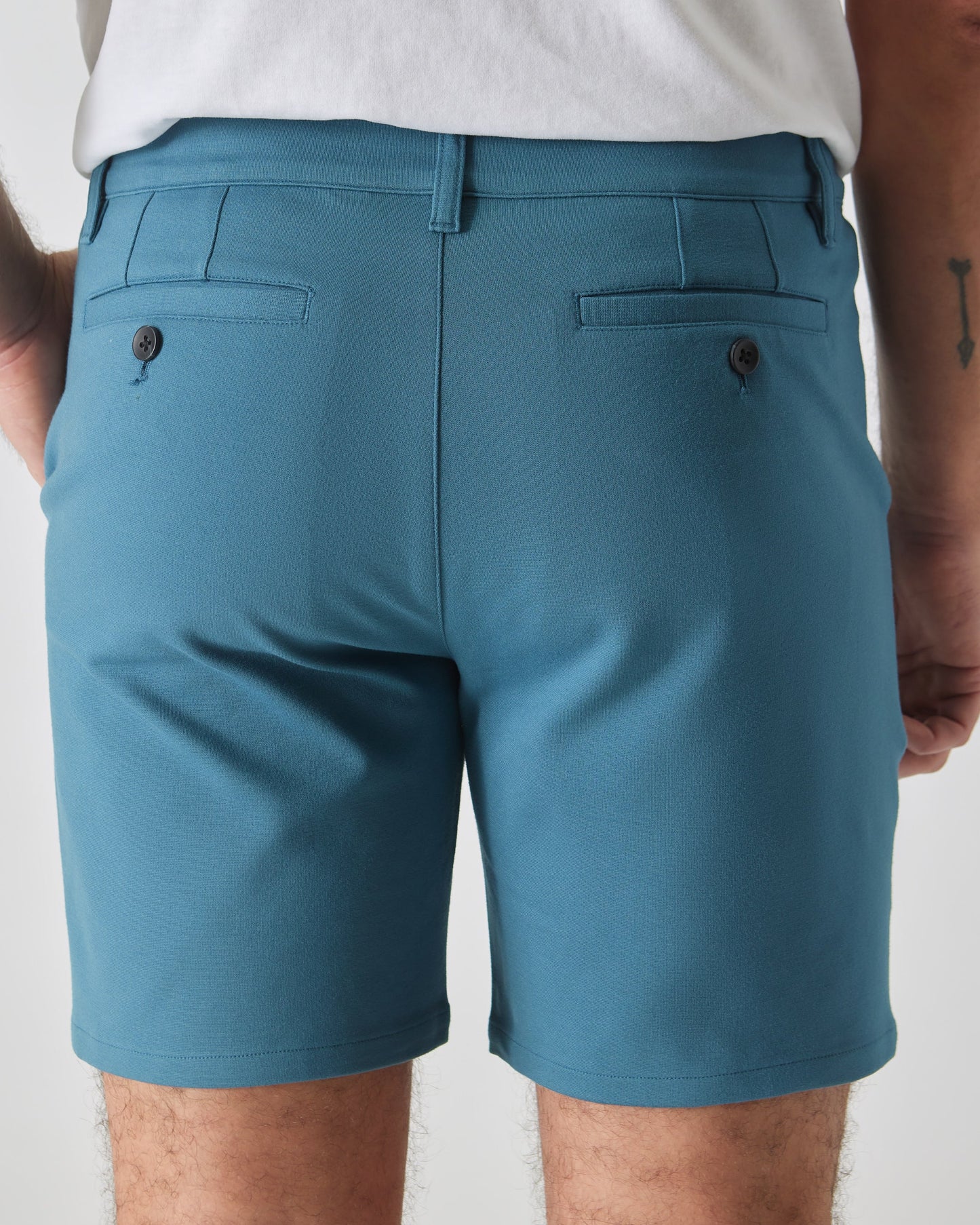 7" Sapphire Comfort Knit Chino Short